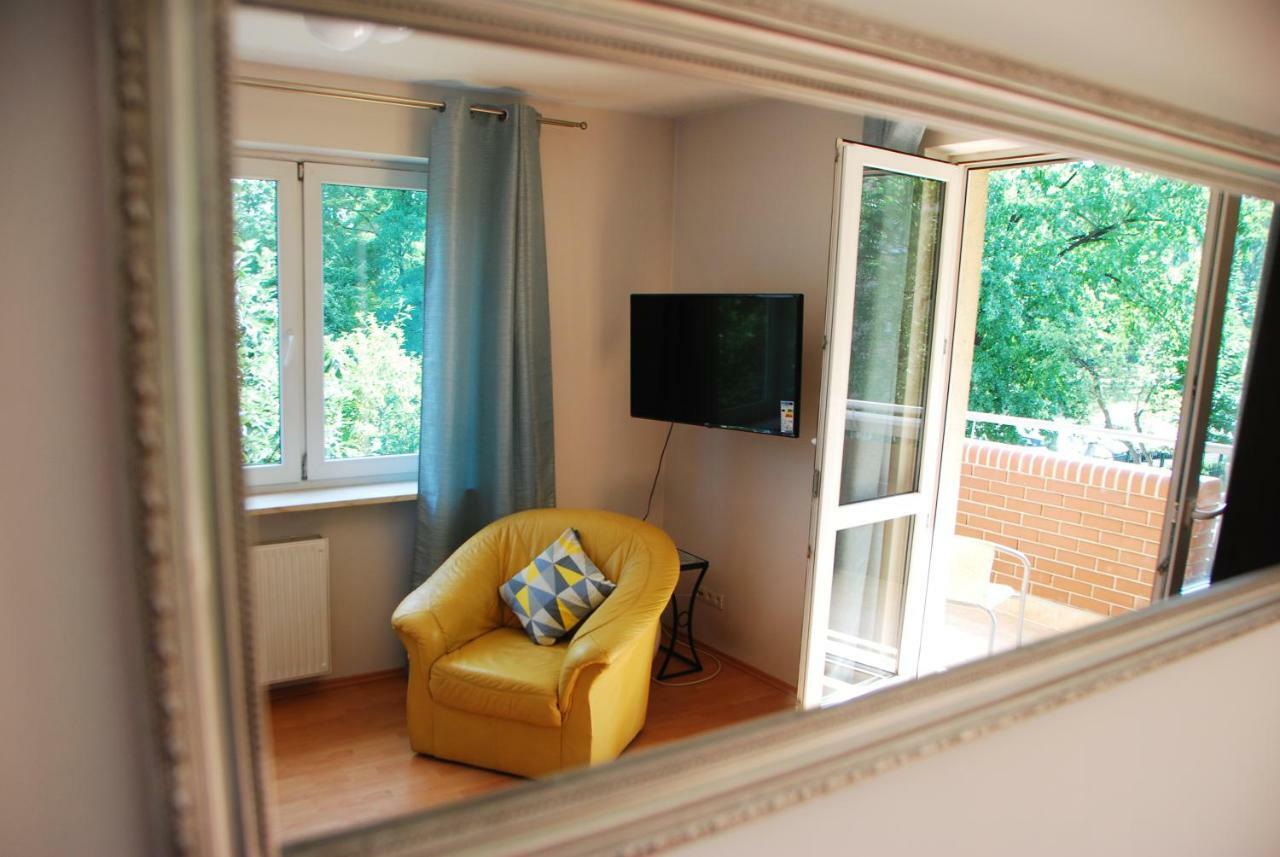 Kasztanowa Apartament วอร์ซอ ภายนอก รูปภาพ