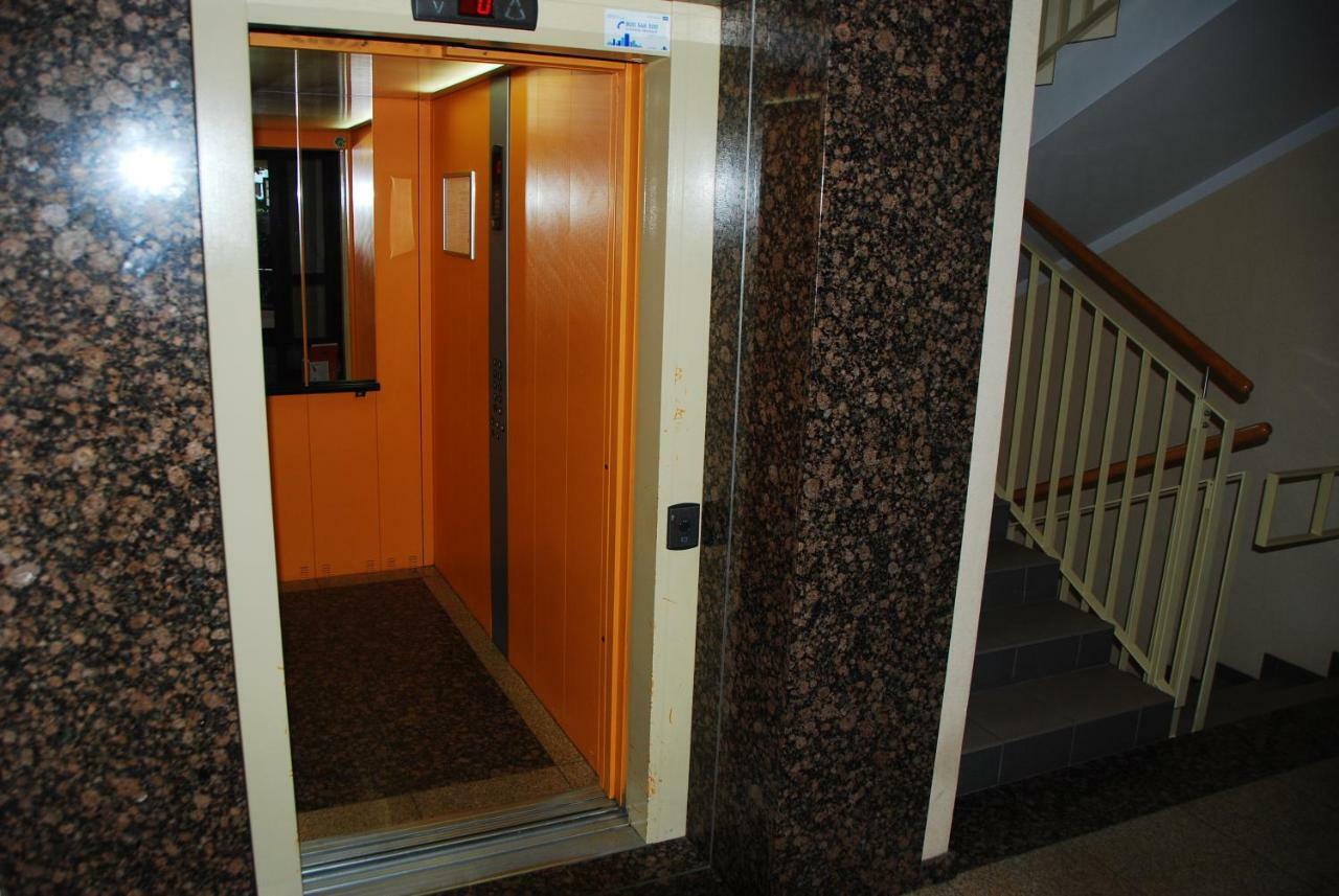 Kasztanowa Apartament วอร์ซอ ภายนอก รูปภาพ