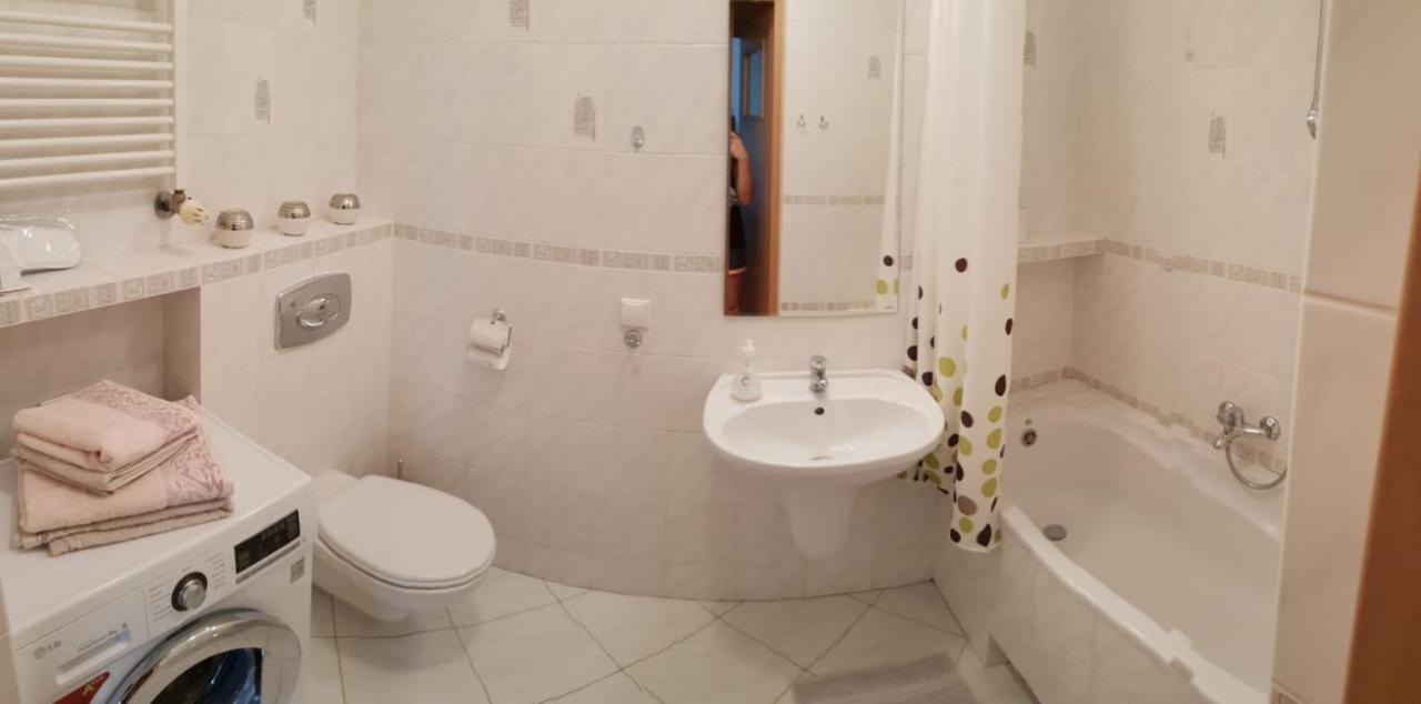 Kasztanowa Apartament วอร์ซอ ภายนอก รูปภาพ